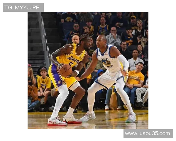 库里称霍福德攻防两端无畏展现巨大影响力体现比赛真谛